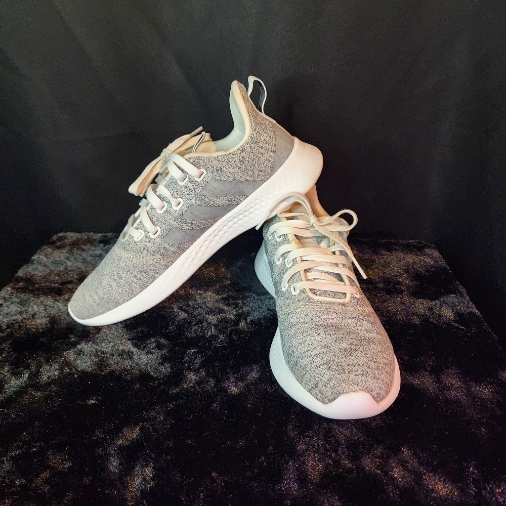 Womens Adidas 9.5 Cloudfoam Grey Running Shoes